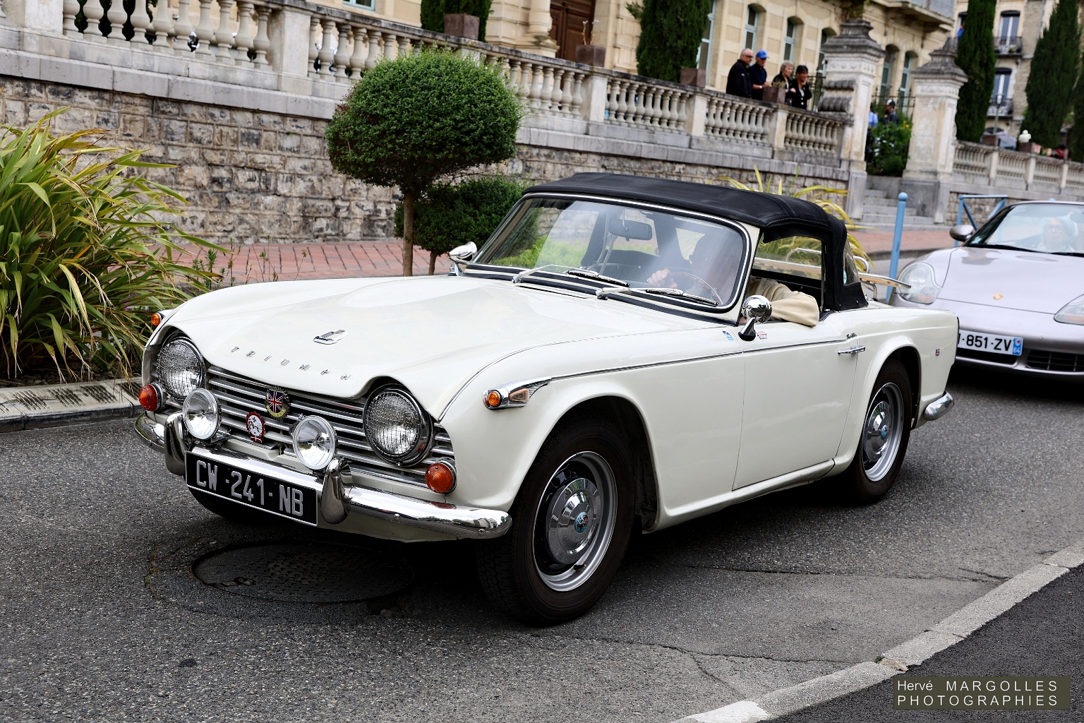 Triumph_TR4-01.jpg
