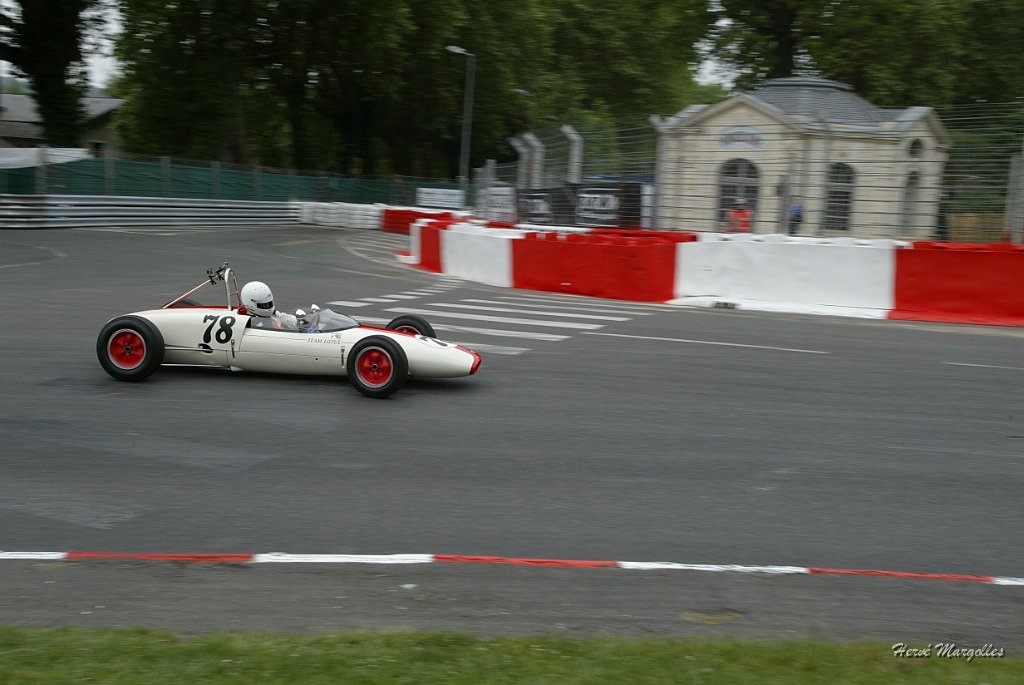 B45D0020.JPG