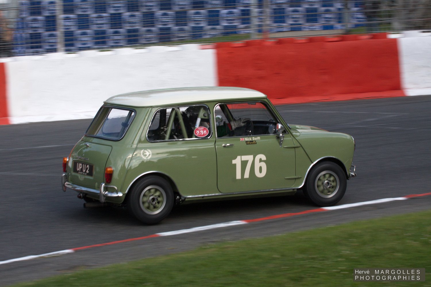 176-01.jpg