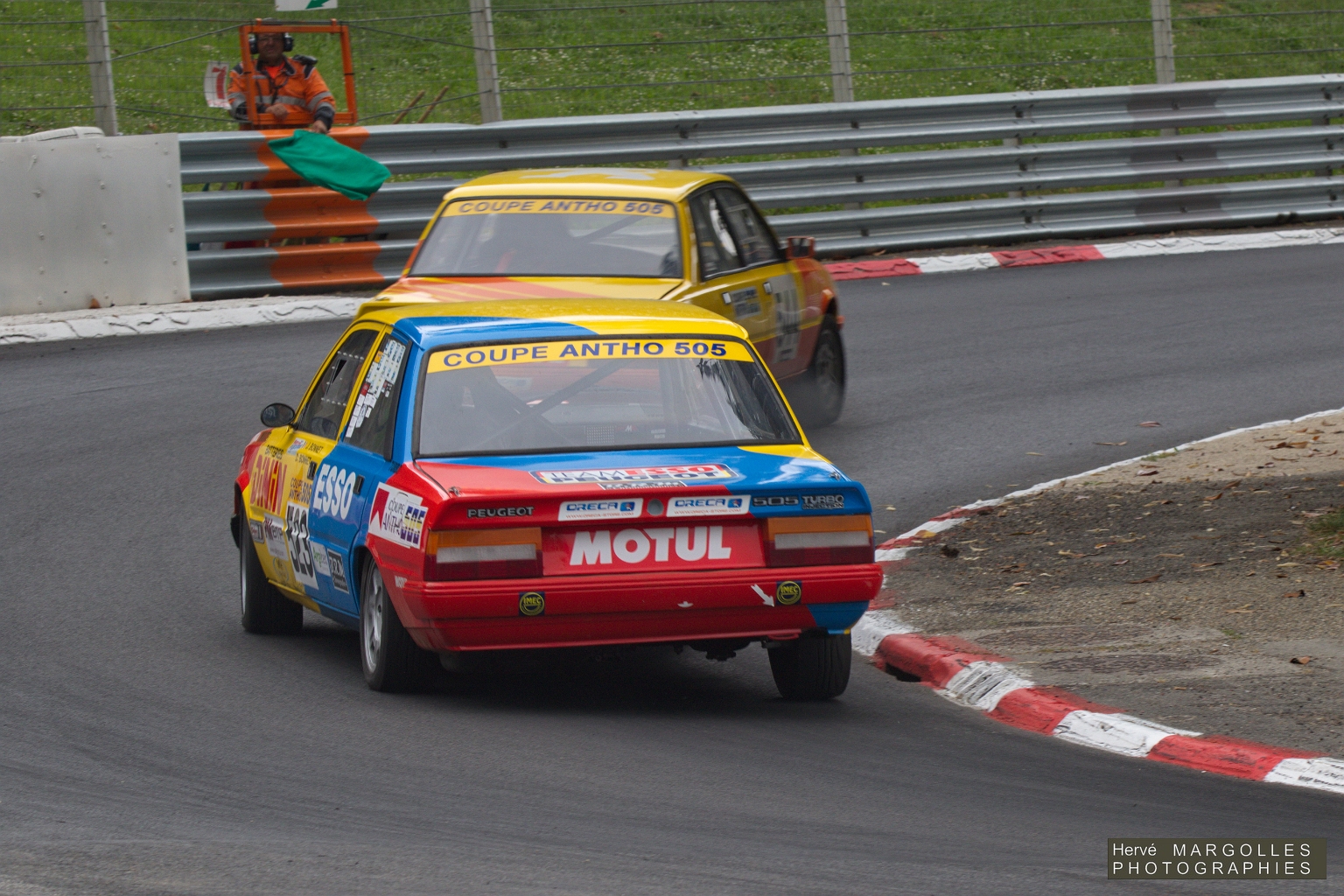 523-01.jpg
