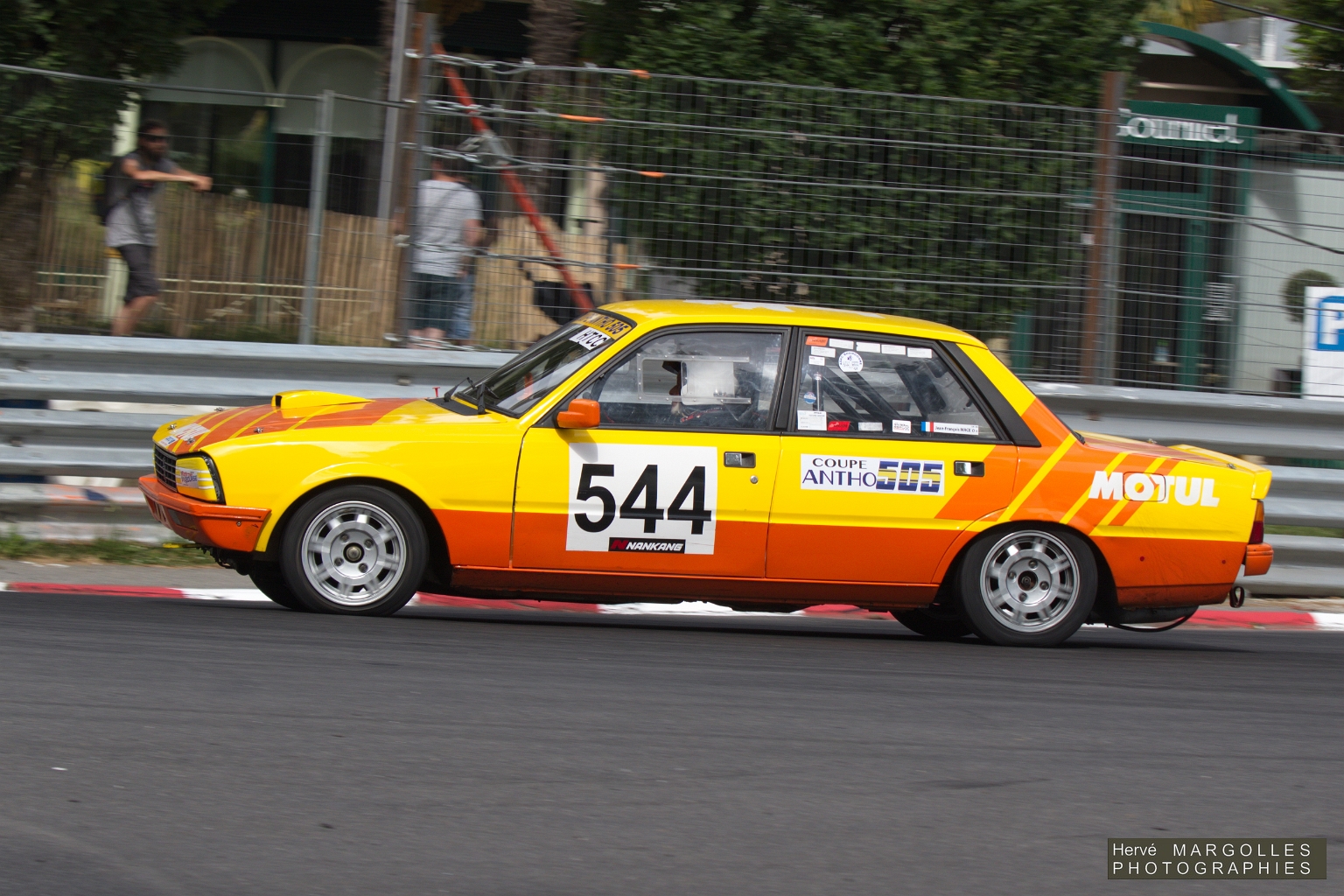 544-01.jpg