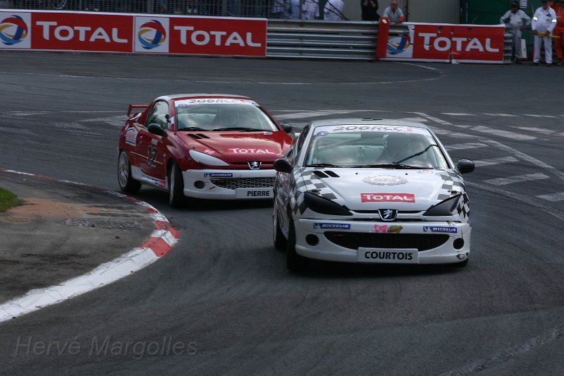 Peugeot-206_09.jpg