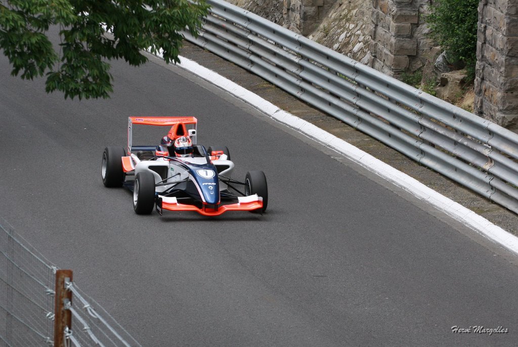 F4-07.JPG