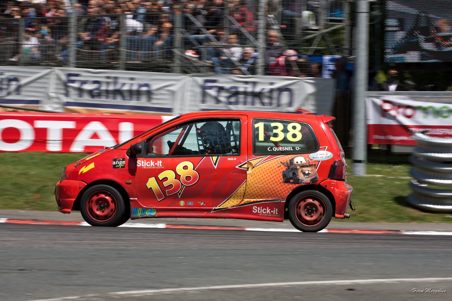 138-01.jpg