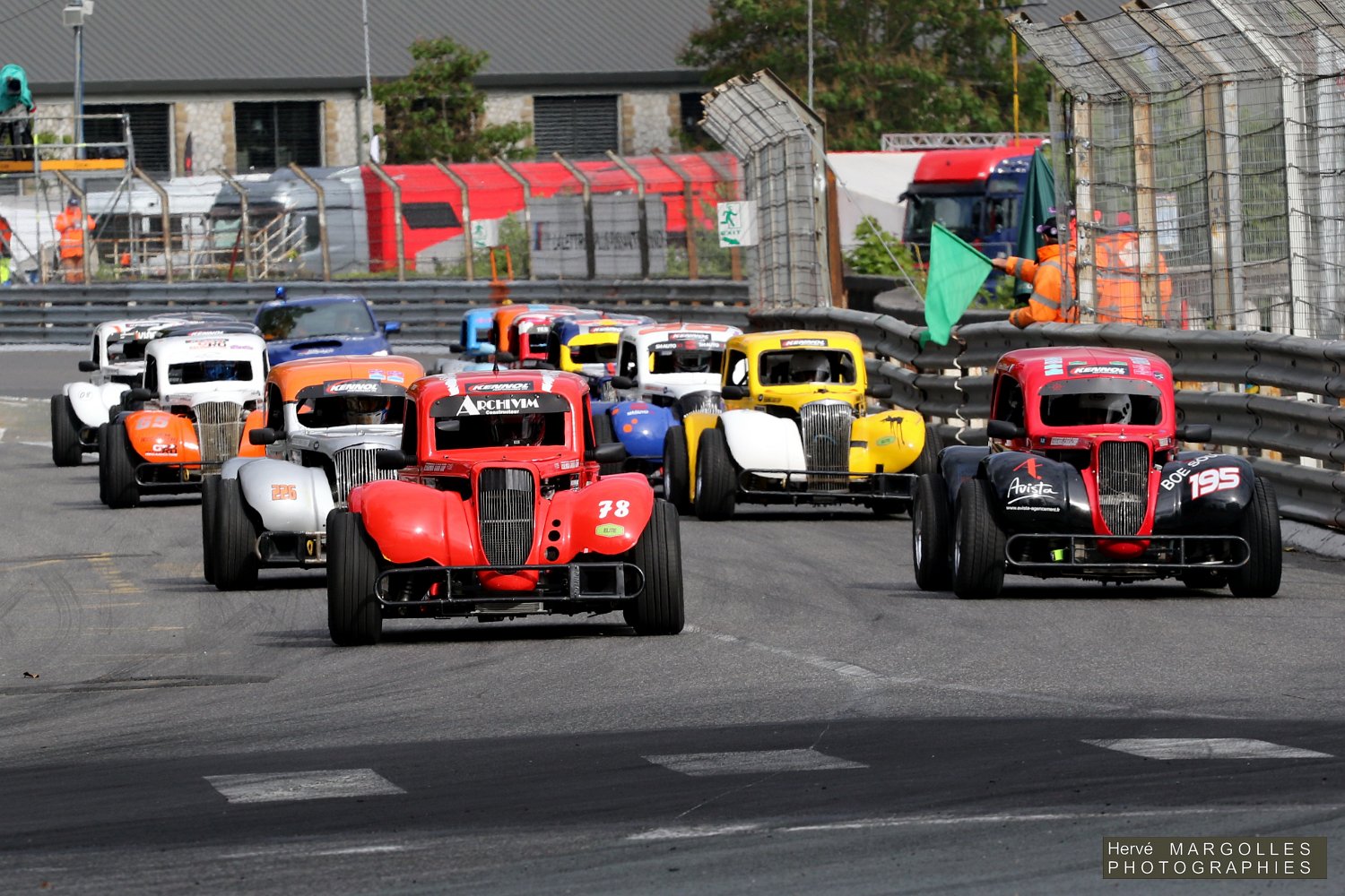 Ambiance-Legend-Car-03.JPG