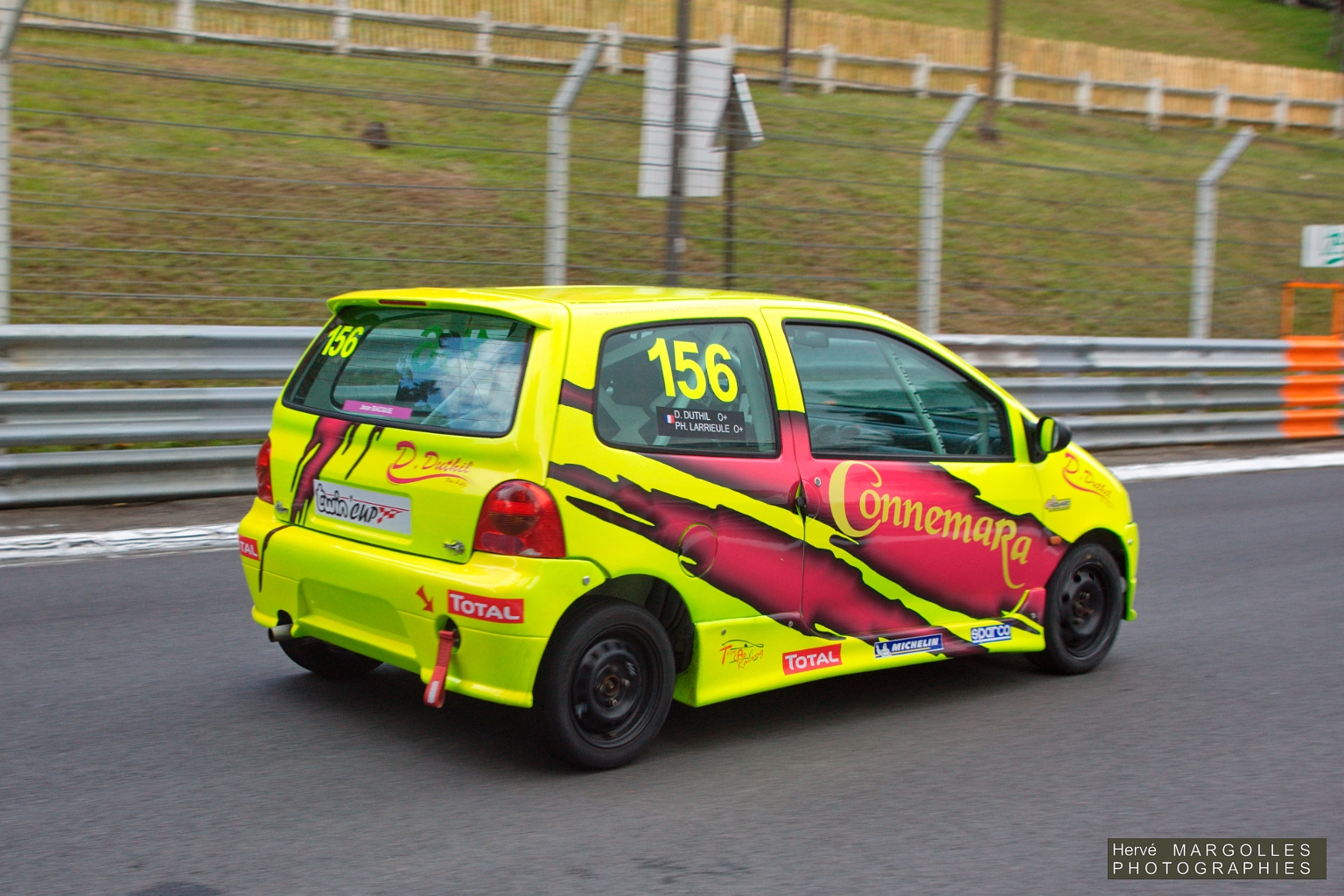 156-01.jpg