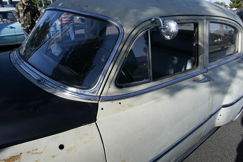 B45D0013.JPG - Cette grosse Chevrolet Styline de 1952 bénéficiera d'une restauration. Bonne base et moteur refait à neuf
