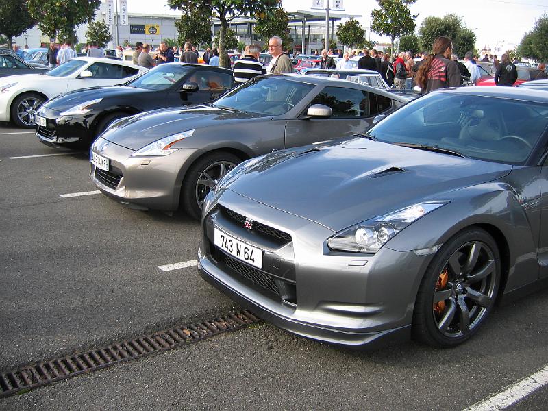 IMG_0532.JPG - de gauche à droite Nissan 370Z, 350Z et la nouvelle GTR