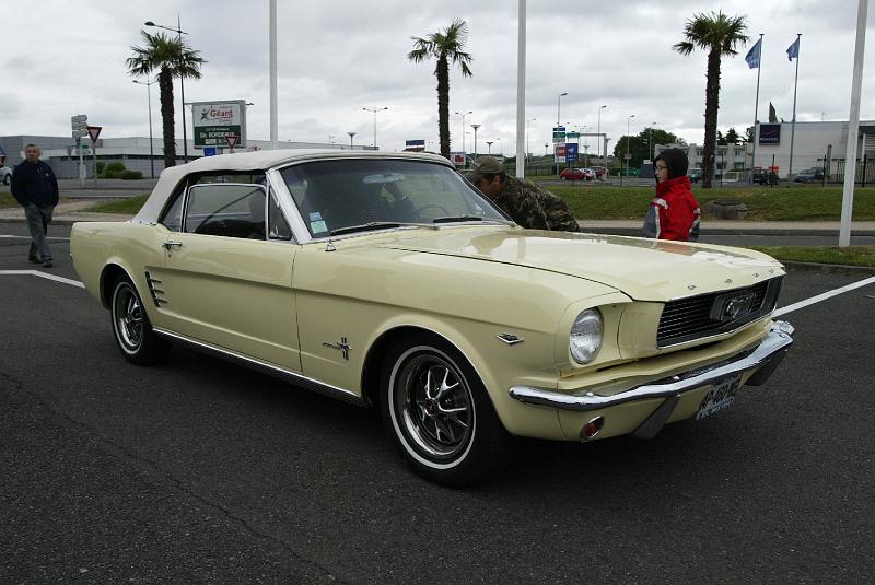 B45D0150.JPG - Encore une Mustang...