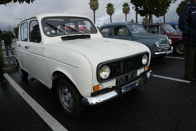 B45D0055.JPG - Renault 4L 1981