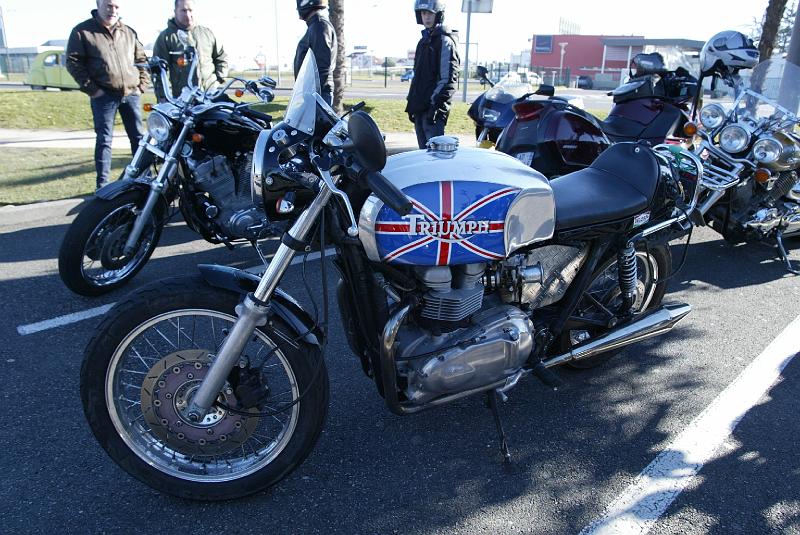 B45D0091.JPG - Triumph façon "Cafe racer"