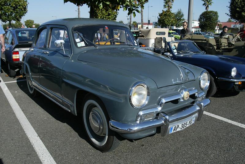B45D0241.JPG - Simca Aronde