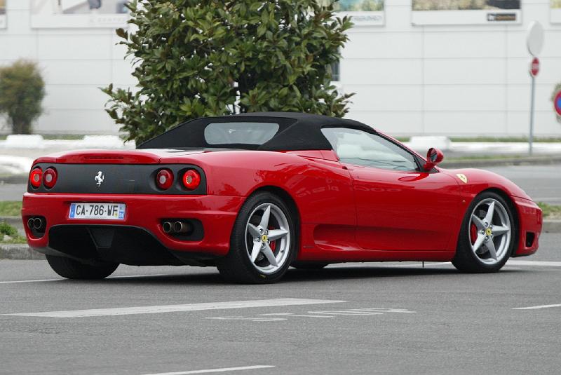 B45D0053.jpg - Une Ferrari est passée par là...sans s'arréter