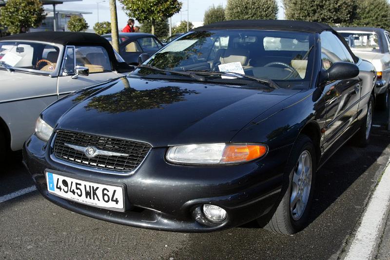 B45D0212.jpg - Chrysler Sratus LX Cabriolet: dépéchez vous car, si cette auto n'est pas vendue d'ici 15 jours elle partira en prime à la casse..cela serait quand même dommage. Prix affiché 3500€ Tel: 0616044385