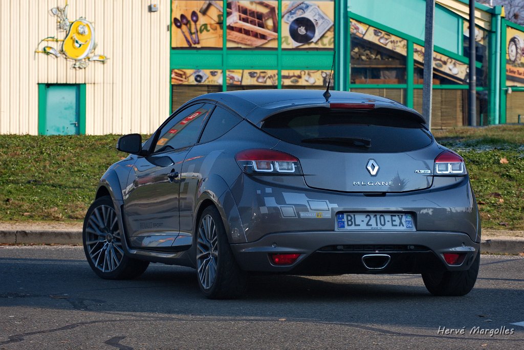 Renault_04.jpg