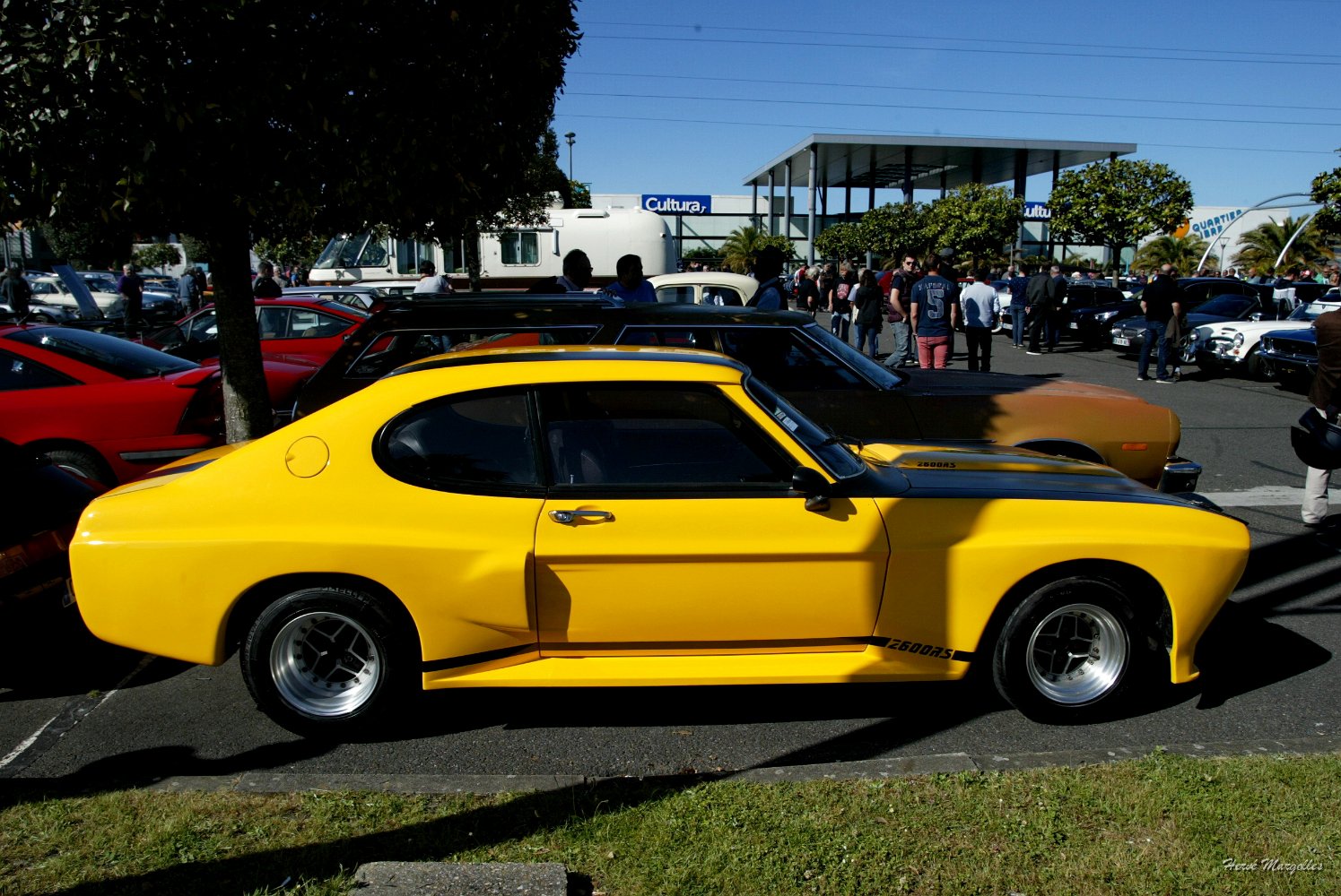 Ford-CapriRS-04.jpg