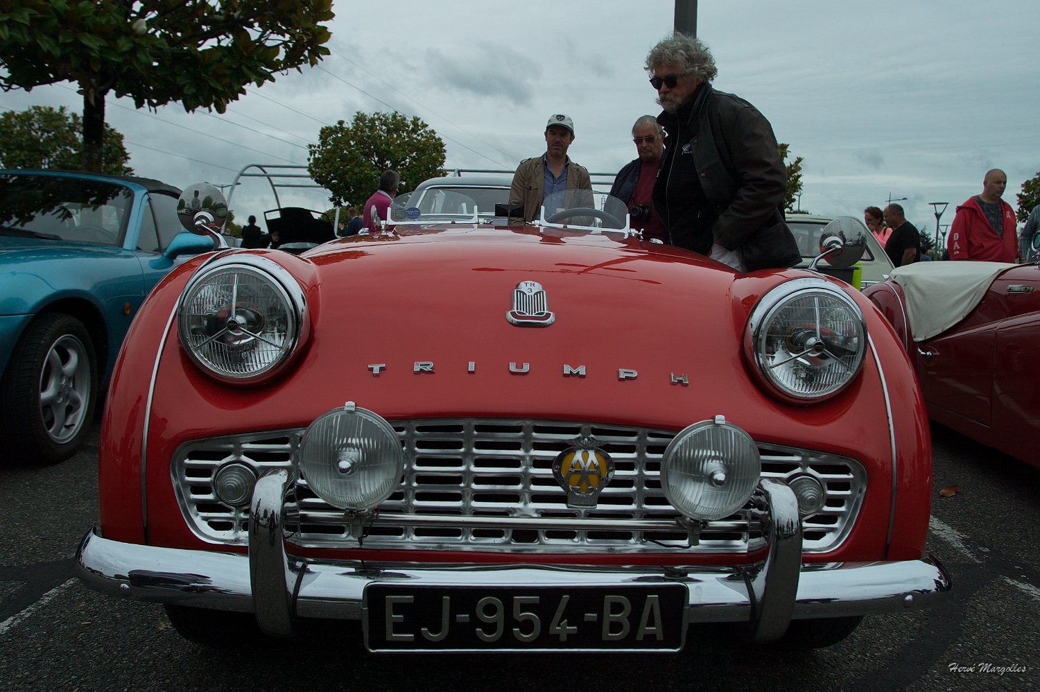 Triumph-02.jpg