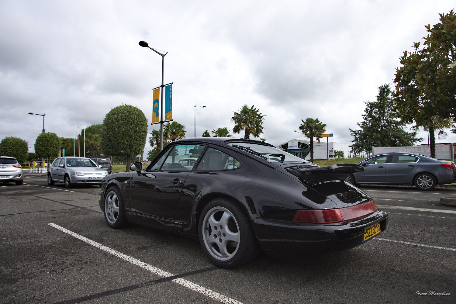Porsche-02.jpg