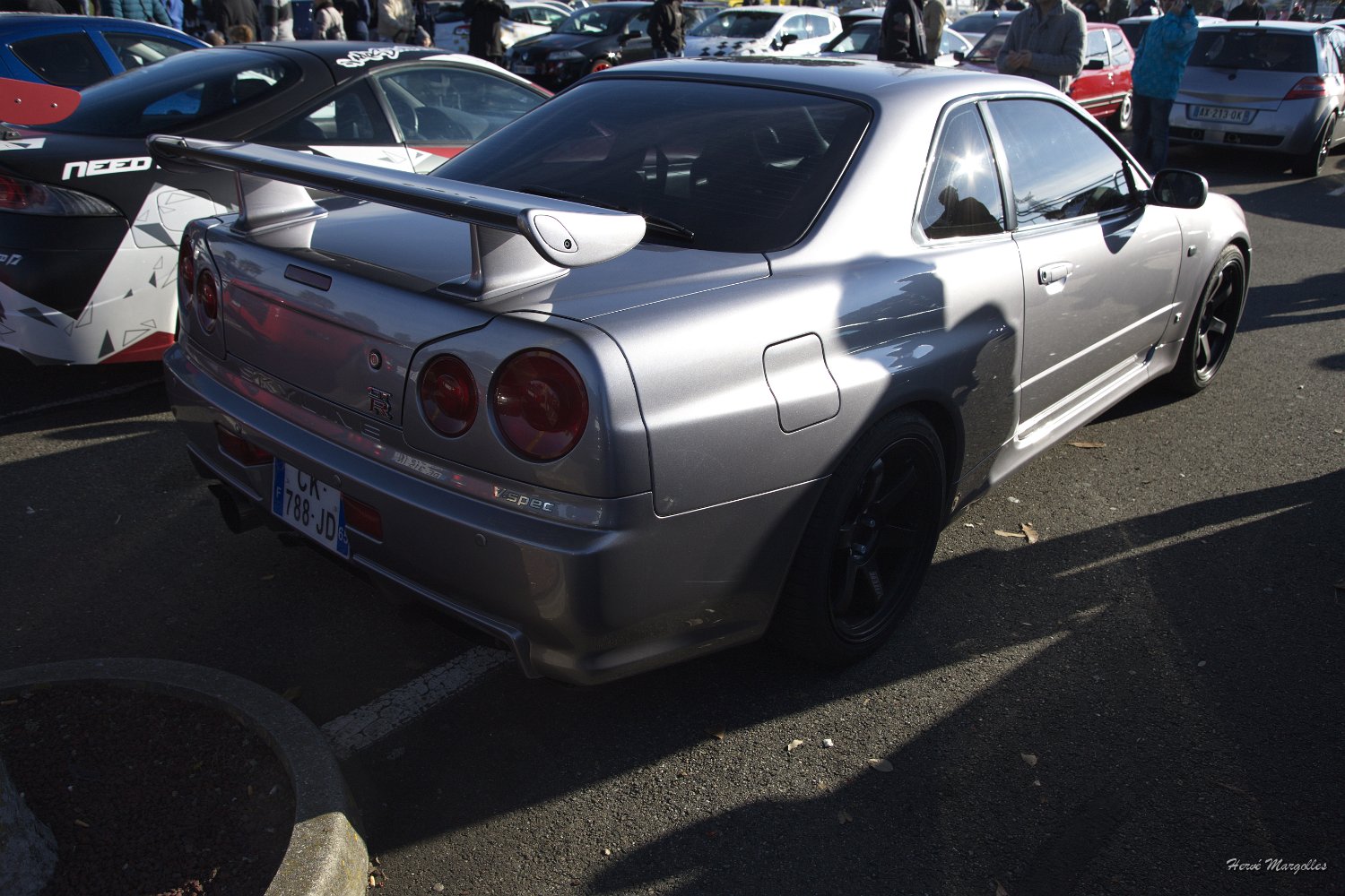 Nissan-Skyline-02.jpg