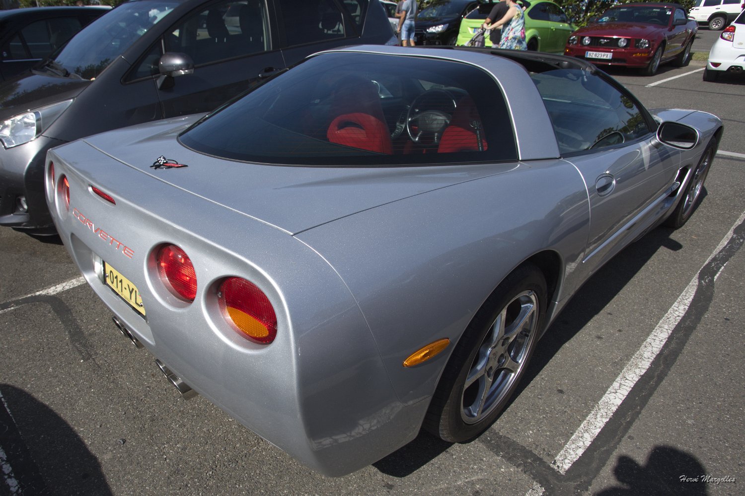 Chevrolet-Corvette-01.jpg