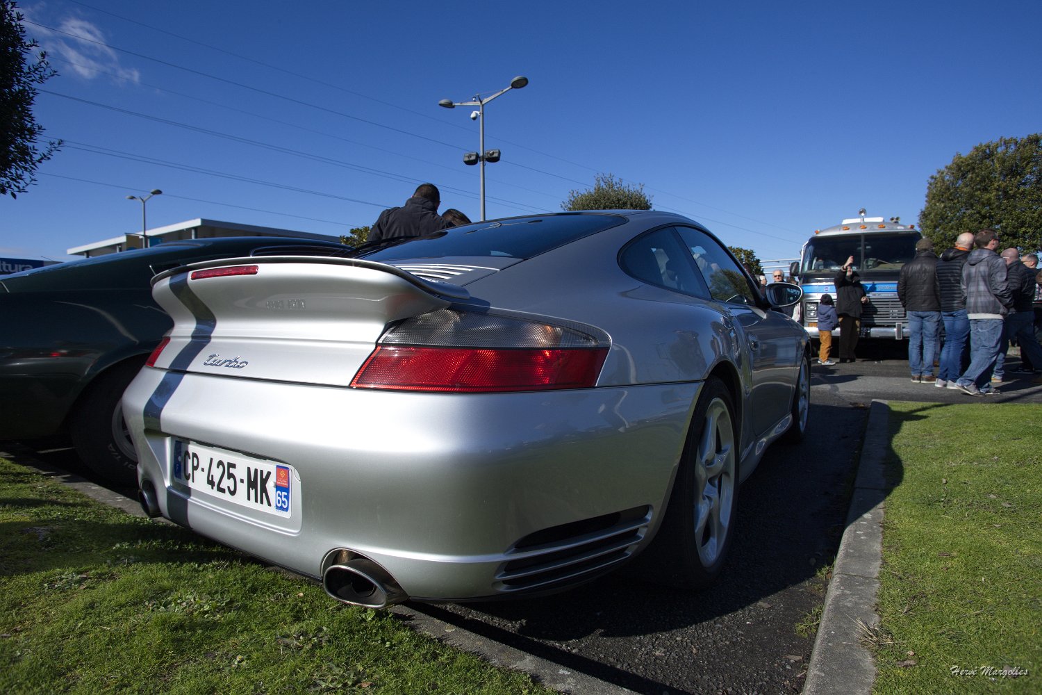 Porsche-911-01.jpg