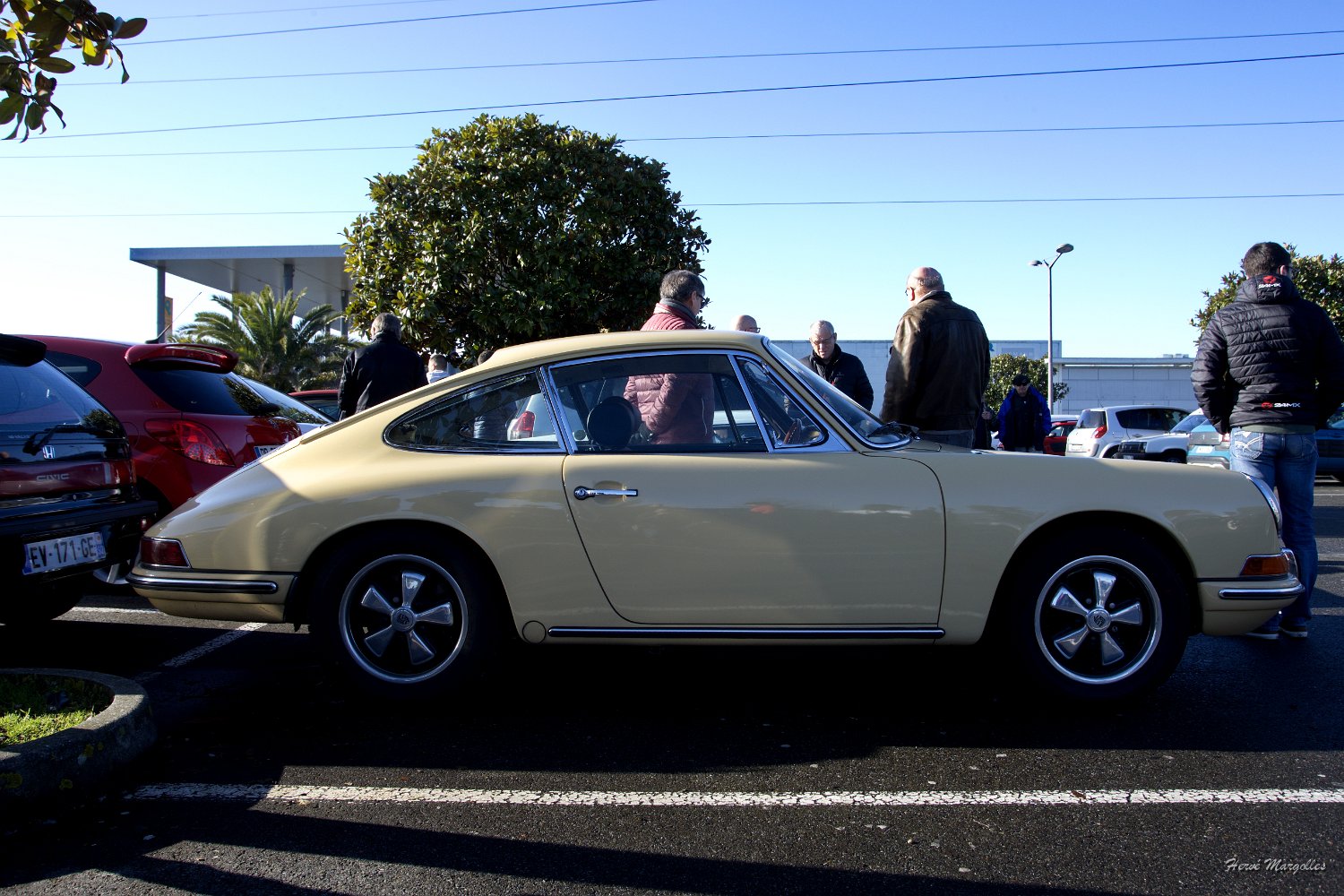 Porsche-912-02.jpg