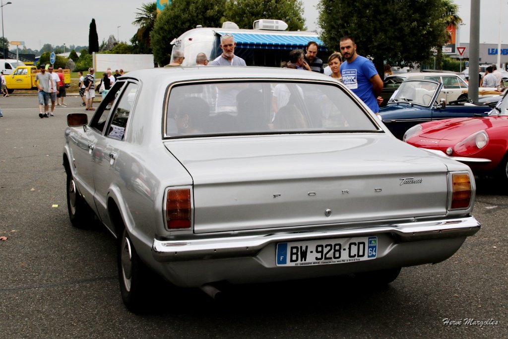 FORD-TAUNUS-02.JPG