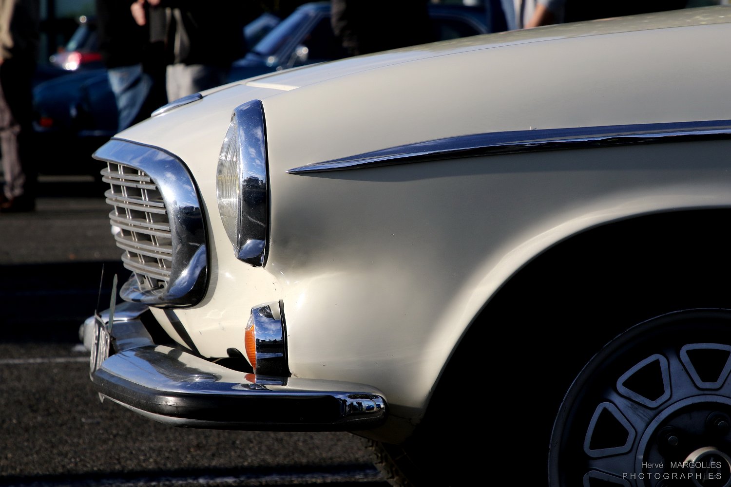 Volvo-P1800-04.jpg
