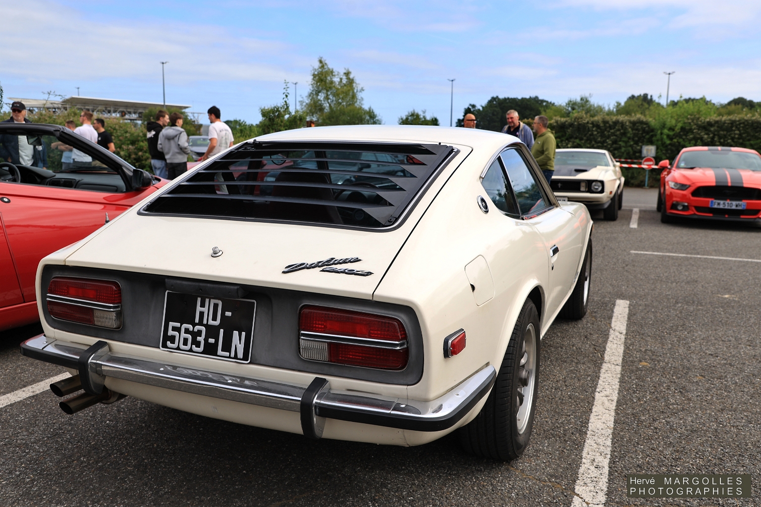 Datsun-240Z_03.jpg